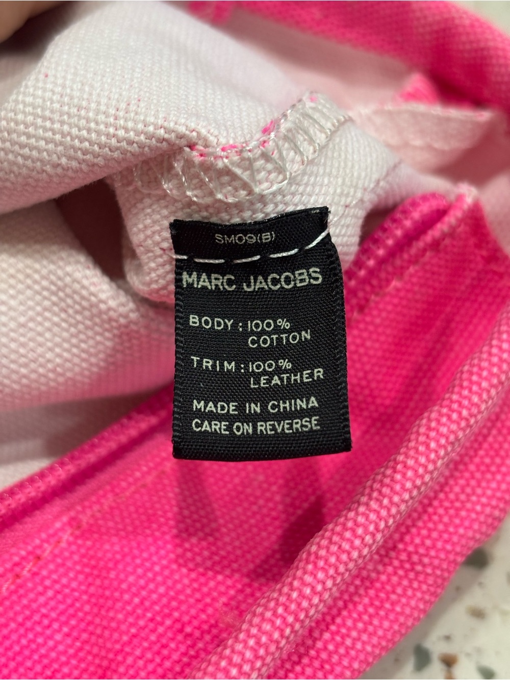 Marc Jacobs Hot‎ Pink Canvas Logo Tote - Picture 12 of 14